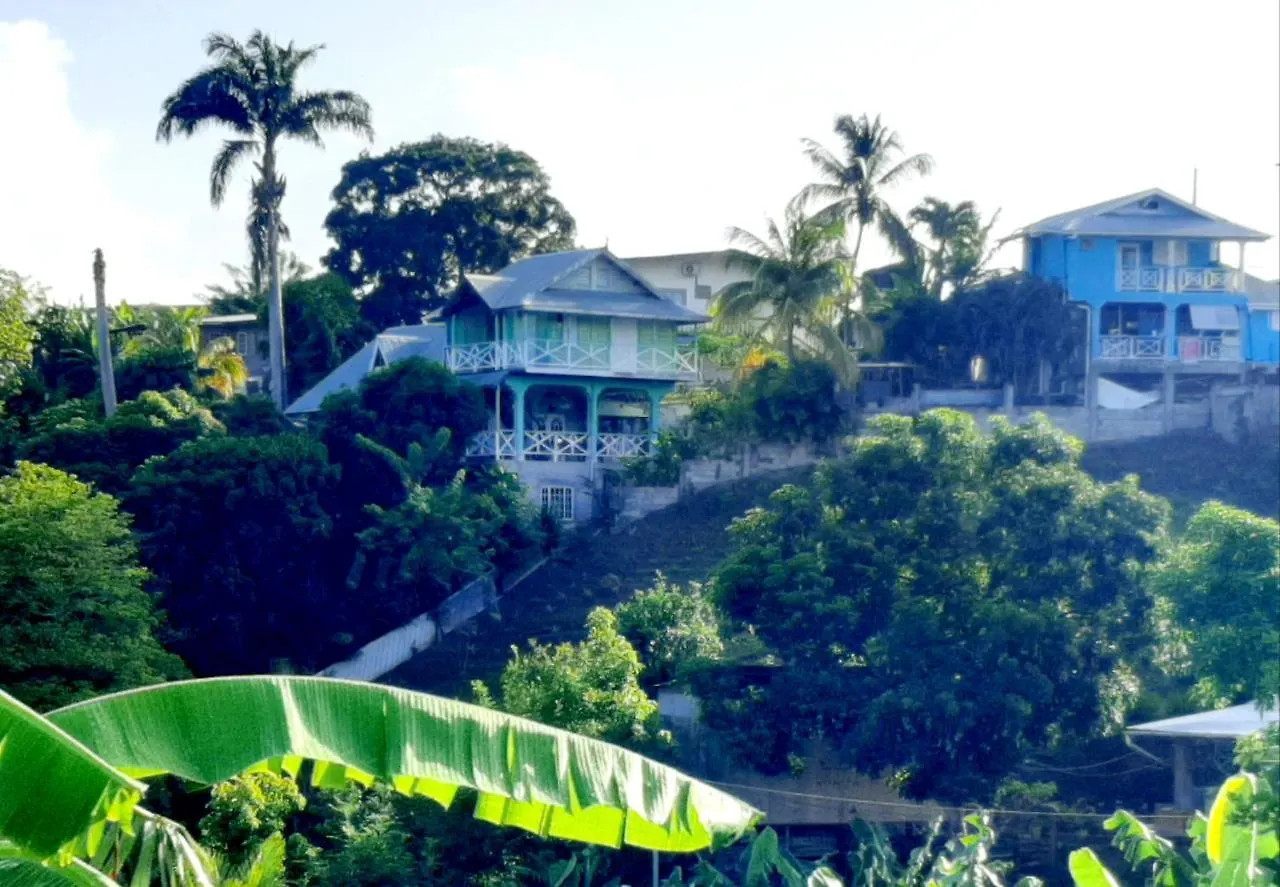Onelovecottagetobago Holiday Home Scarborough Guest house